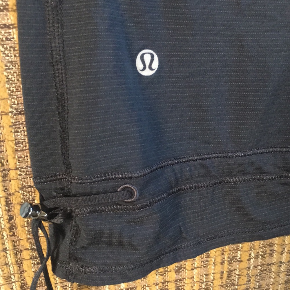 Size 8 lululemon top